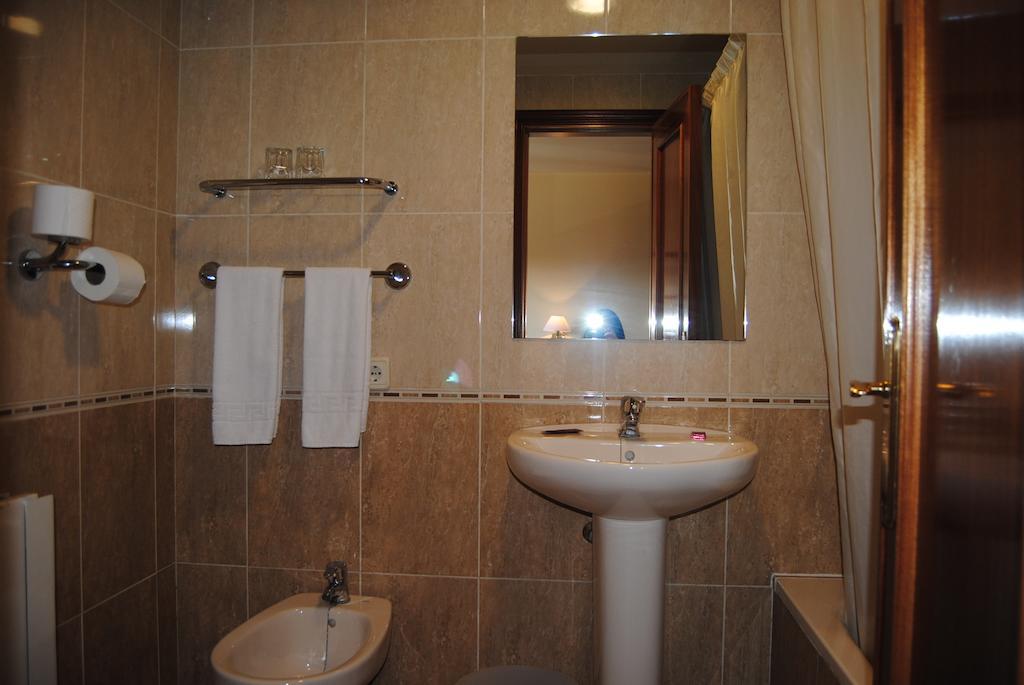 Hostal El Mirador La Lastrilla Cameră foto